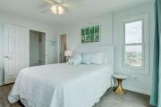 Top North Topsail Beach