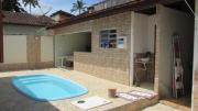 Casa em Ubatuba com piscina