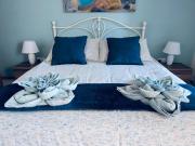 Sunset Haven Manikata - Walking distance to Golden Bay