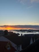 Deluxe central 2 bedroom with view and underground garage