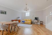 Lovely 2BD Mews House Close to Buckingham Palace