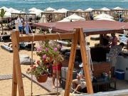 beautiful apartment near the sea and a large private garden