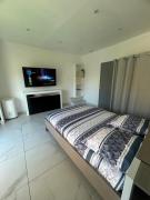 Studio en bas de villa