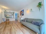 Beachfront gateway in Pineda de Mar