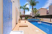 Top Paralimni