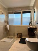 Romantic coastal apartment with sea views