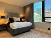 Chic City Pad - Central & Scenic