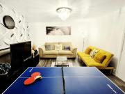 City Centre Apartment With Tennis Table