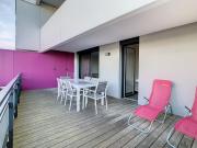 Appartement F2 avec Terrasse, Piscine Commune, Proche Plage - FR-1-715-106