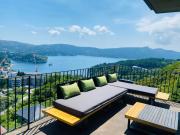 箱根 湖と山を望む絶景