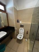 Diani Fisherhut Studio