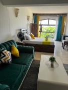 Diani Fisherhut Studio