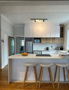 Green Point - Beautiful Quiet One Bedroom Apartment