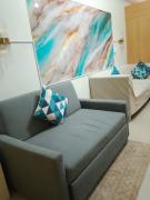 101-2Br-1bed quenn-1single-1-pullout 2 sofa 2-cr pool view with balcony