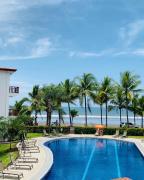 Bahia Azul 2A beachfront, Jaco Beach, 1st floor