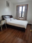 Best Cozy Room in Brooklyn with Amazing food