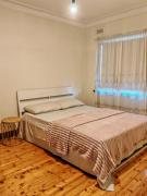 Free Parking Near Deakin Uni Private Entry Free WiFi Melbourne Quiet Stay Secure Stay