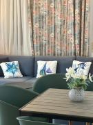 Flower Sea View Apartment