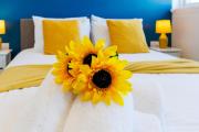 City Centre, Sleeps 7, Stunning Views & Parking, Interconnected Rooms LONG STAY WORK CONTRACTOR LEISURE, DIAMOND PENTHOUSE City Centre, Sleeps 7, Stunning Views & Parking, Interconnected Rooms LONG STAY WORK CONTRACTOR LEISURE, DIAMOND PENTHOUSE