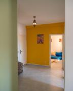 Serene 2 BR Apt Steps from Parks & Casa Finance City