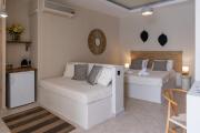 Noe Rooms In Center Of Tinos
