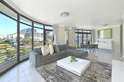 Shaya - Stylish 2BR in De Waterkant Mountain & City Views