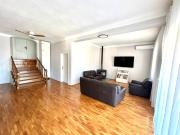 Seaview family home