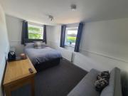 Oakwood Airport Accommodation