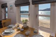 Harts Loft - On Beach - Panoramic Sea Views - By Harbour