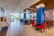 Holiday Inn Express & Suite Milroy - Reedsville By IHG