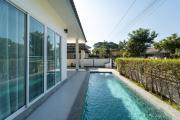 Vela Villa Chiangmai - 3BR pool villa near Kad Farang Market