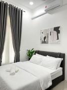 LePaddy Homestay with pool - ForMuslimOnly
