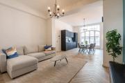 Beautiful renovated apartment in an authentic building Beautiful renovated apartment in an authentic building