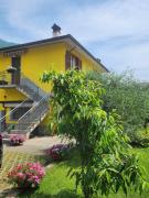 Appartamento Lulivo 5 chilometri da Varenna vista lago in via privata