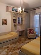 Top Chiavari