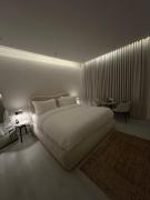 استديو جديد بتصميم هادي