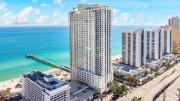 Luxurious 2BD Condo with Direct Ocean Front & Resort Pool in Sunny Isles