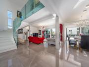 Villa Shaula - Five Bedroom Holiday Home with Pool,Sauna and Gym