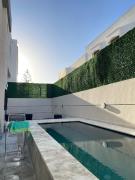 Luxurious 6 bdrms pool villa RE63025