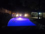 Spacious Entire House in Menlyn, Sleeps 8, Ideal for Groups