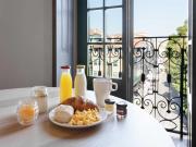 Historic Elegance in Central Porto
