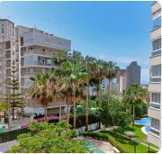 Apartamento con piscina en Benidorm