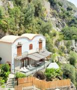Villa overlooking the sea