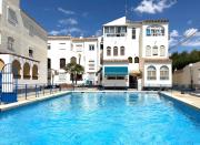 Charming apartment with Year-Round Pool & Near Sea