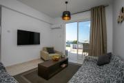 HORIZON-Amazing location, Sea&Nature View, 2BR,Large Balcony