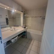 LES-CALE DE BEG-MEIL AVEC PISCINE ET PLAGE Appartement avec 1 chambre et 1 alcôve