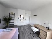 Spacious Room in Modern Flat