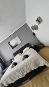 Top Central Stay - Cozy Bedroom & Kitchen in the Heart of the City and Hauptbahnhof