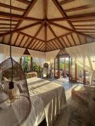 Sunset vista wood and glass villa, Uluwatu