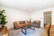 3 Bed In The Heart of Covent Garden 3 Bed In The Heart of Covent Garden